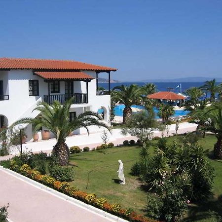 Assa Maris Hotel Chalkidiki Bagian luar foto