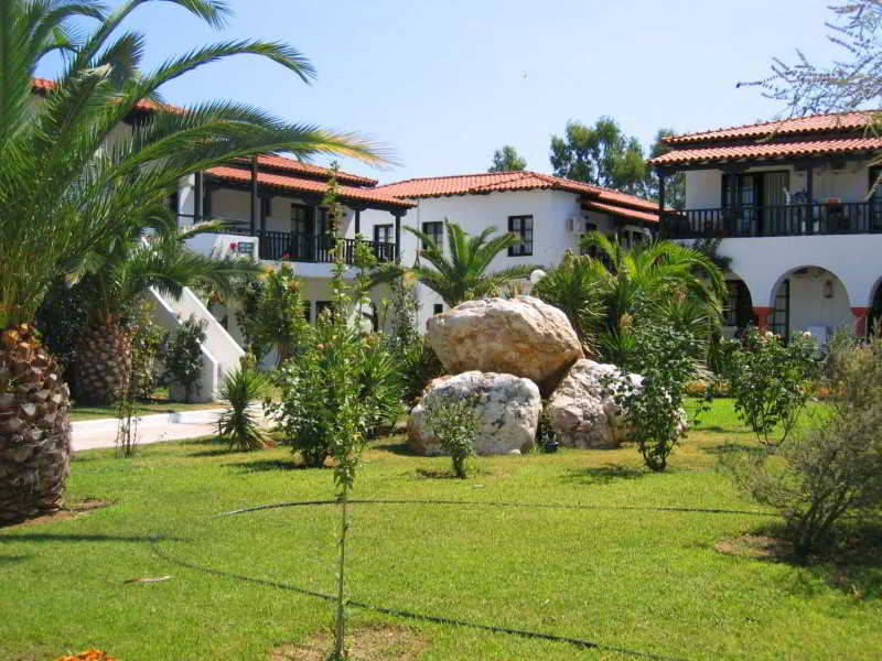 Assa Maris Hotel Chalkidiki Bagian luar foto
