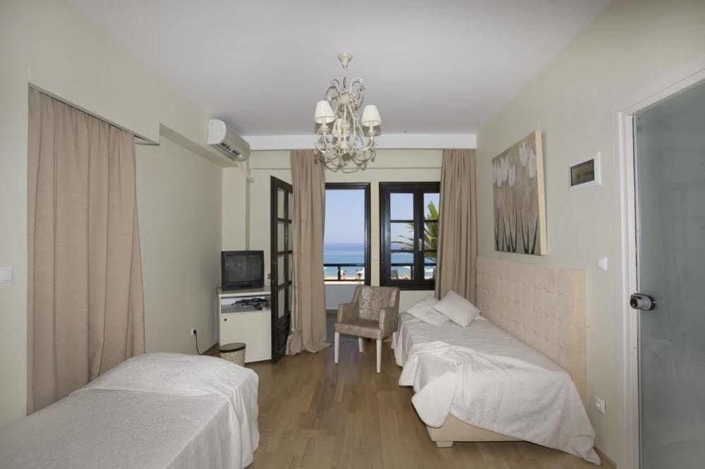 Assa Maris Hotel Chalkidiki Bagian luar foto